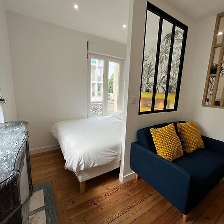 Studio Au Coeur De Caen-Renove Apartment Ngoại thất bức ảnh