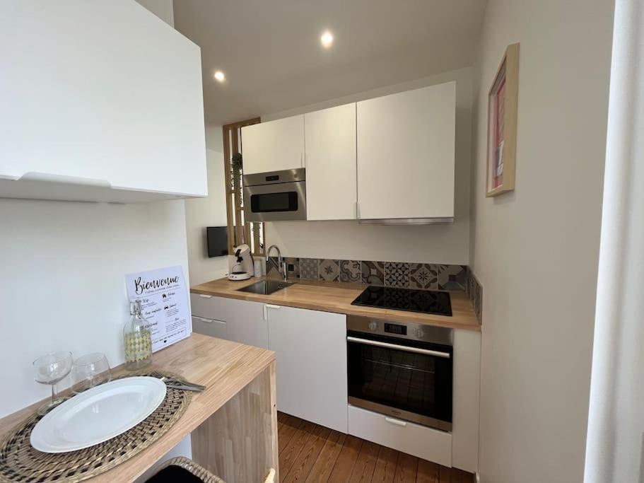 Studio Au Coeur De Caen-Renove Apartment Ngoại thất bức ảnh