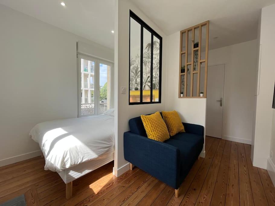 Studio Au Coeur De Caen-Renove Apartment Ngoại thất bức ảnh